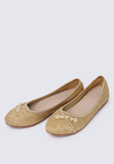 Chuyee Comfy Ballerina In Mustard