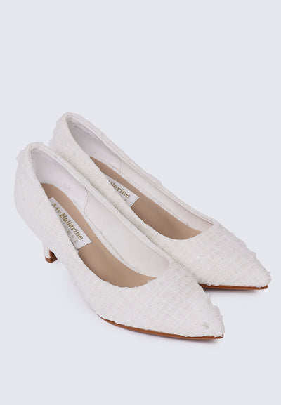 Elara Comfy Pumps In White