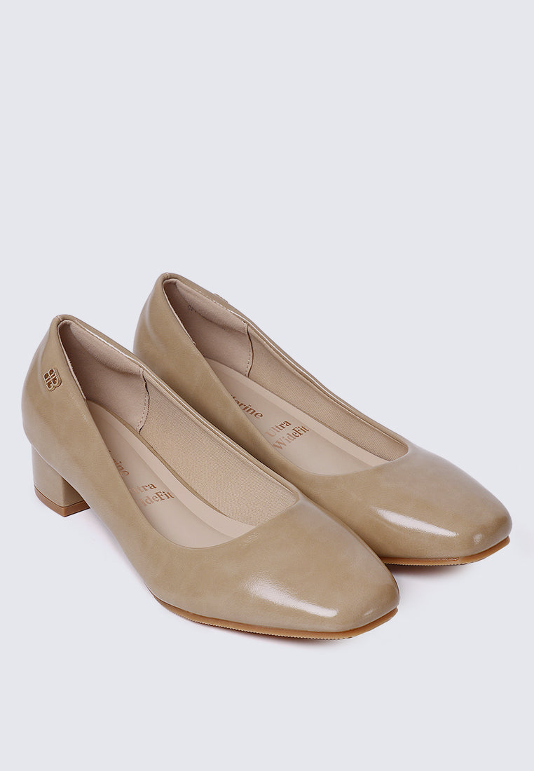 Lucy Ultra WideFit Comfy Heels In Almond
