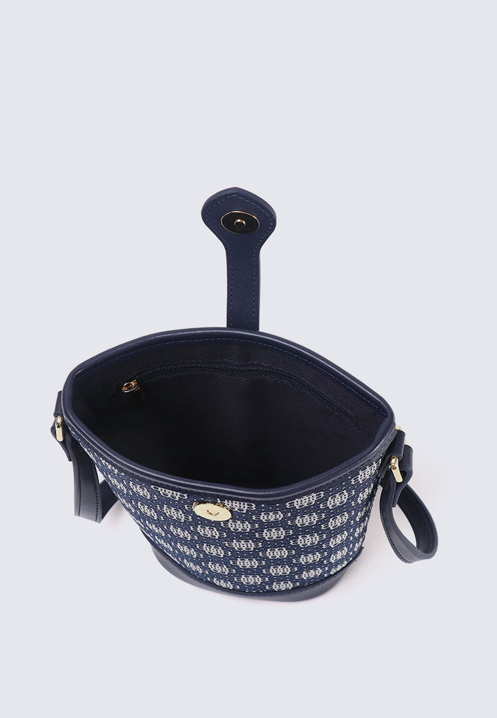 Liyana Crossbody Bag In Navy