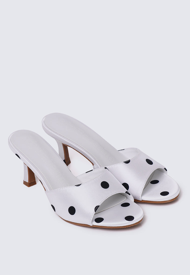Noira Comfy Heels In White