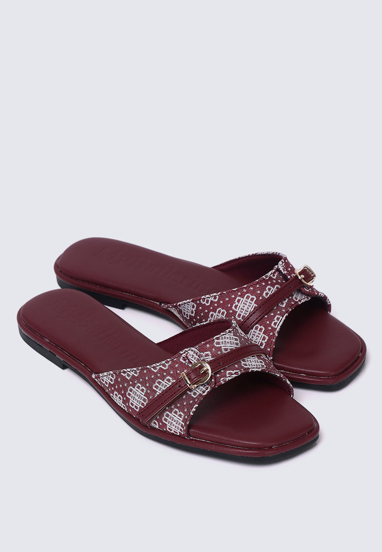 Syira Comfy Sandals In Maroon