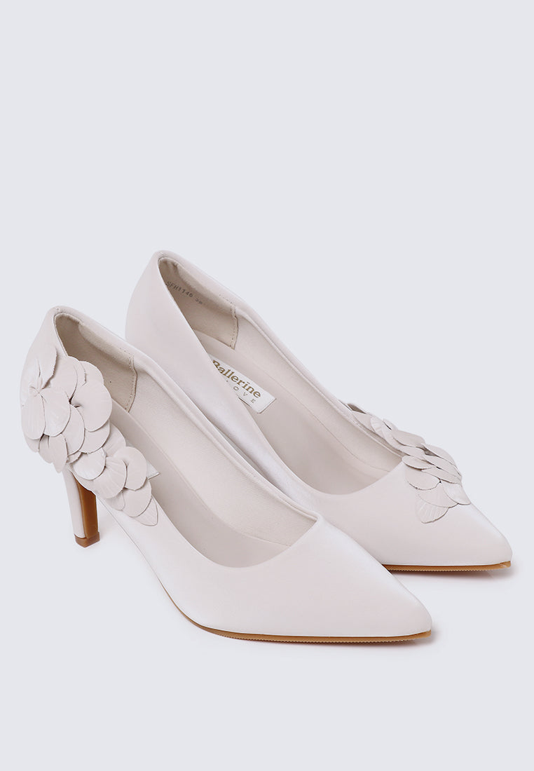 Madeleine Comfy Heels In Beige