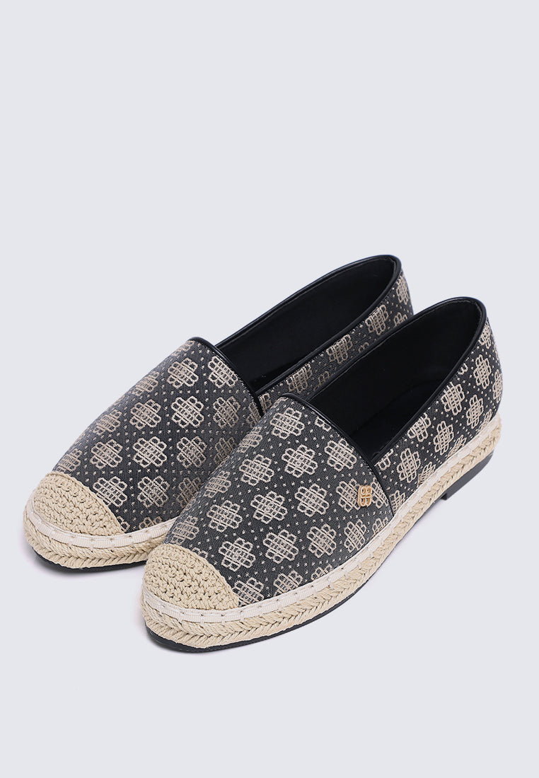 Salsya Comfy Espadrilles In Black