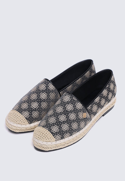 Salsya Comfy Espadrilles In Black