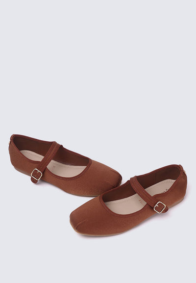 Faye FlexFit Comfy Ballerina In Brown