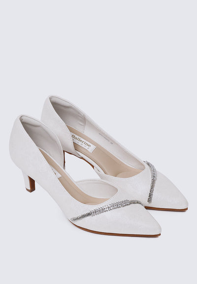 Dahlina Comfy Heels In Ivory
