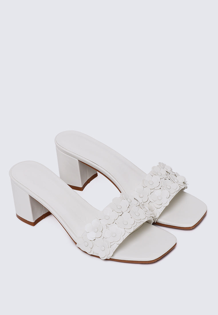 Cyrene Comfy Heels In Off White