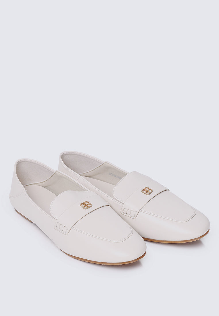 Bonbon Comfy Loafer In Beige
