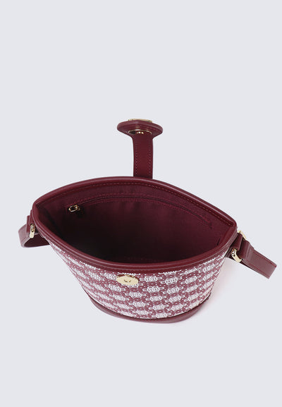 Liyana Crossbody Bag In Maroon