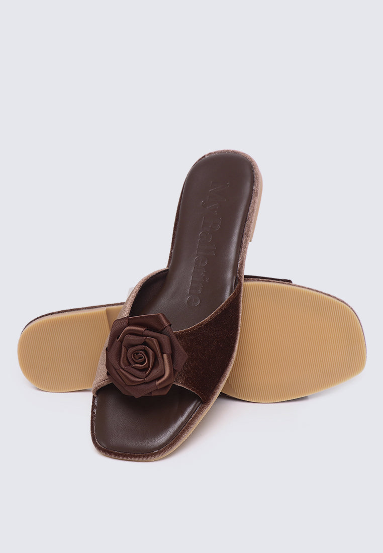 Lusina Comfy Sandals In Espresso