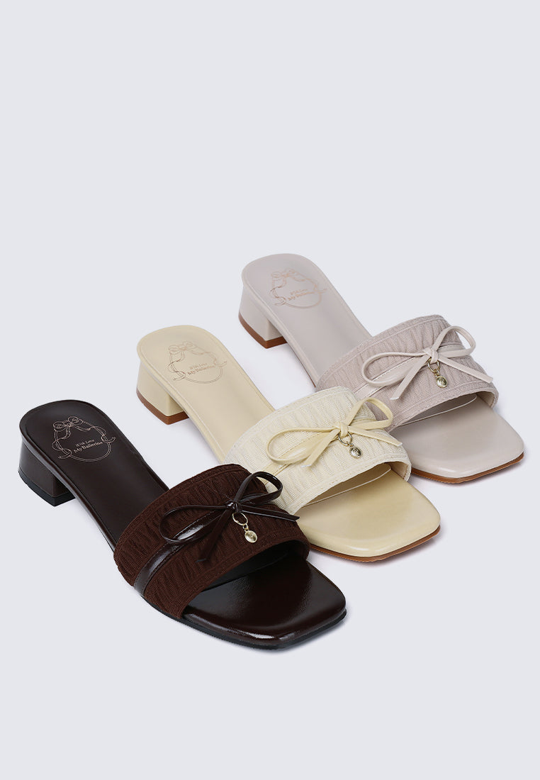 Isabeau Comfy Sandals In Light Yellow