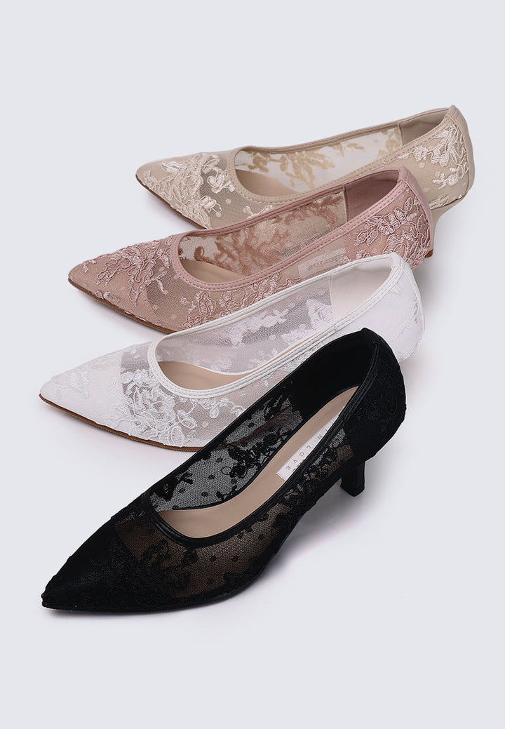 Sylvara Comfy Heels In Almond