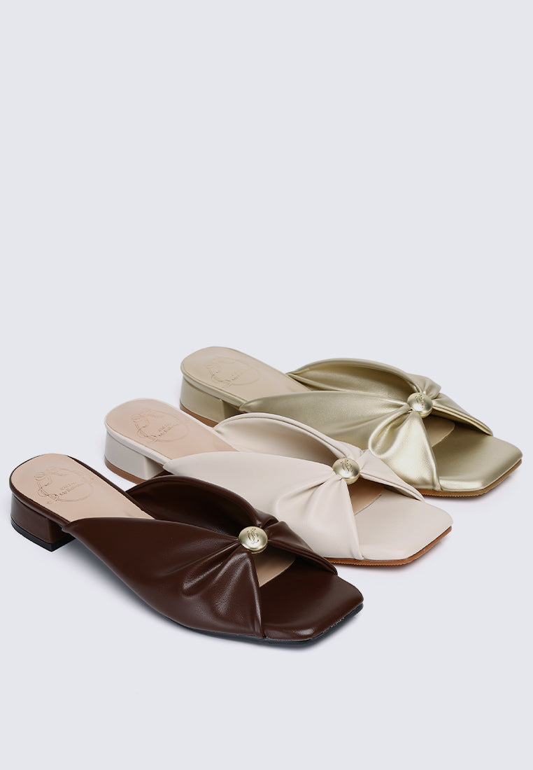 Mabelle Comfy Sandals In Gold