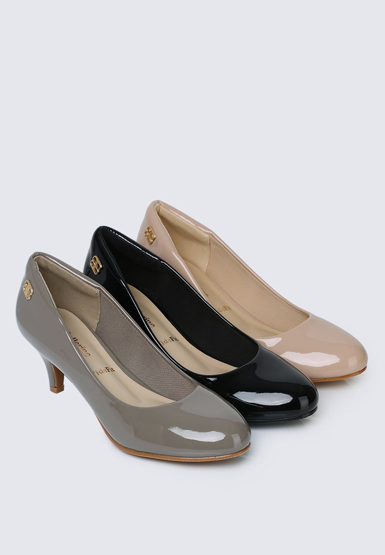 Cindy WideFit Comfy Pumps In Taupe