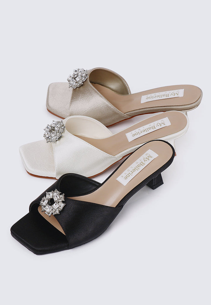Vea Comfy Heels In Black