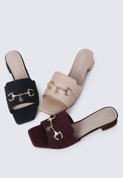 Ebony Comfy Sandals In Almond