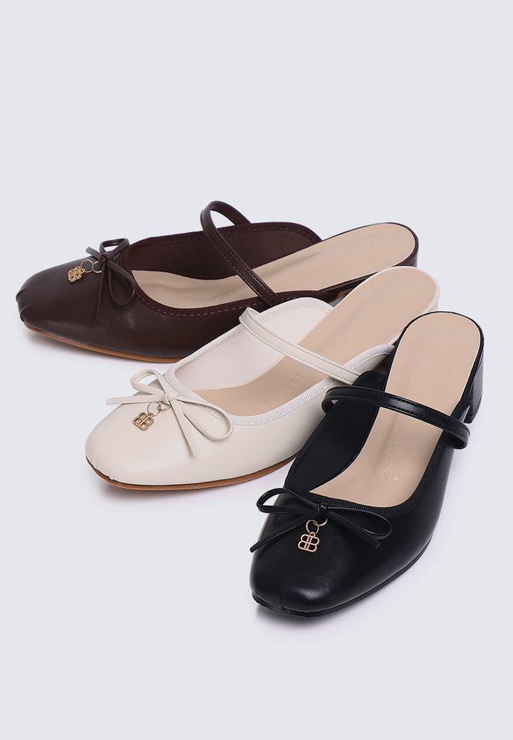 Cocoa Crème Comfy Heels In Beige