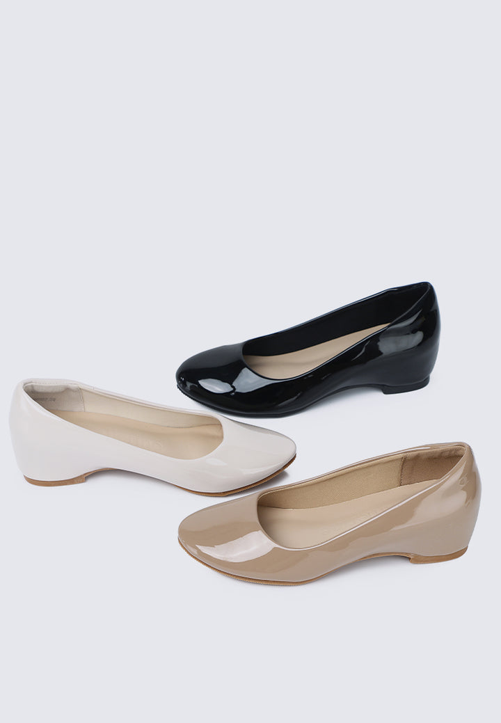 Helene WideFit Comfy Pumps In Taupe