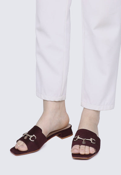 Ebony Comfy Sandals In Maroon
