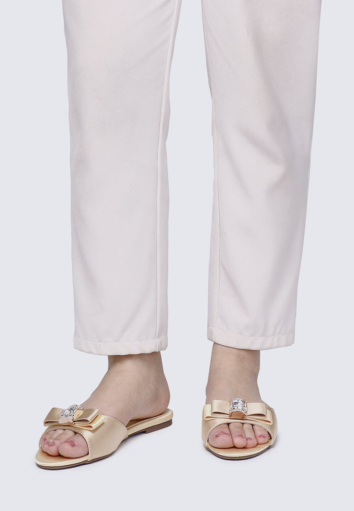 Bowelle Comfy Sandals In Light Yellow