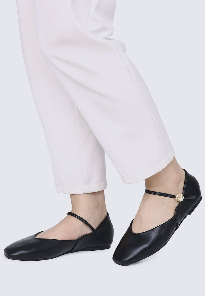Pétale De Rose Comfy Ballerina In Black