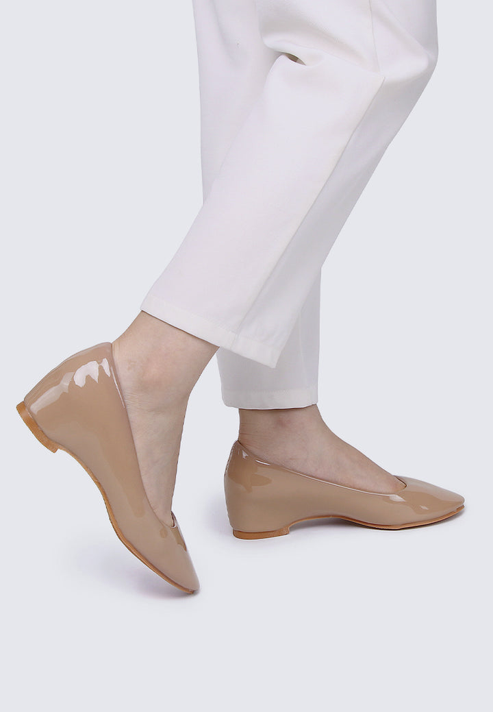 Helene WideFit Comfy Pumps In Taupe