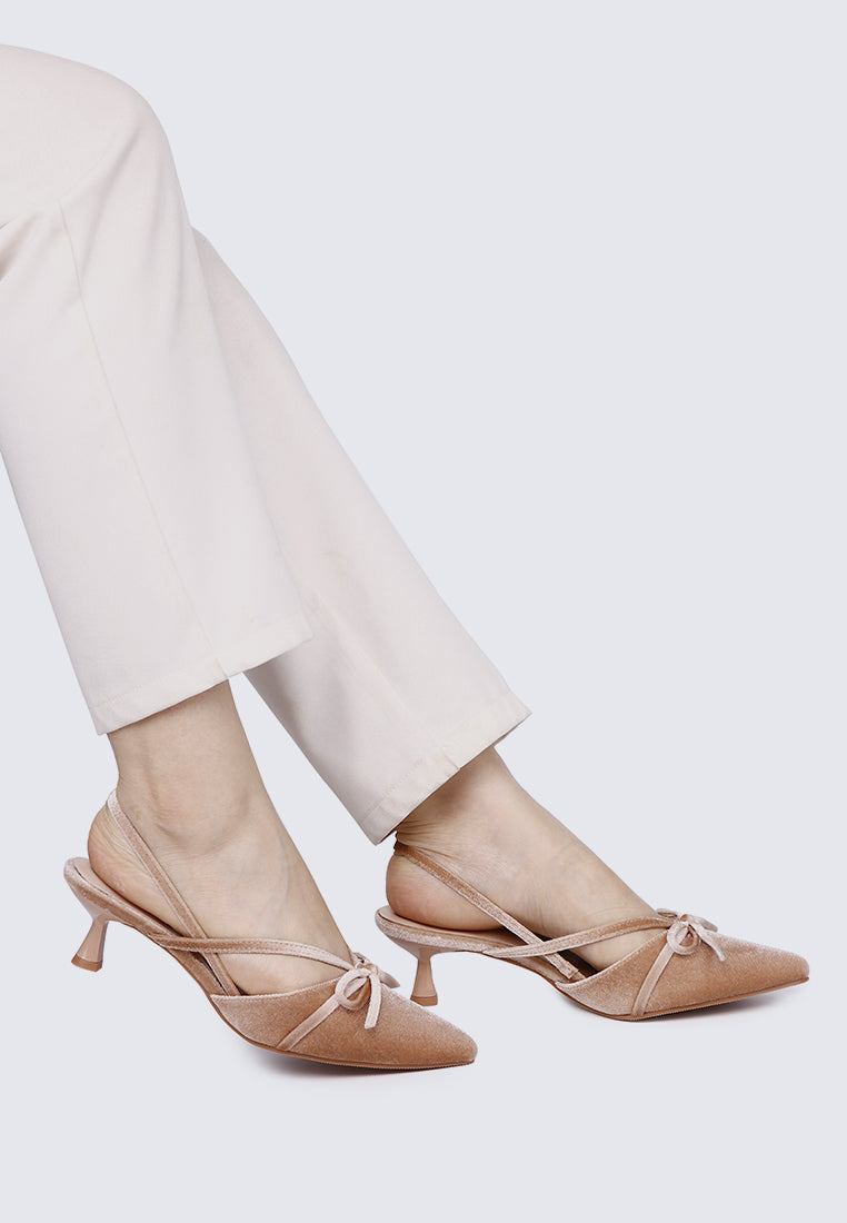 Morvella Comfy Heels In Almond