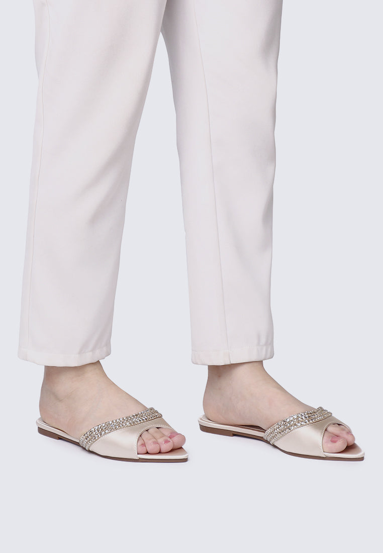 Astra Comfy Sandals In Champagne