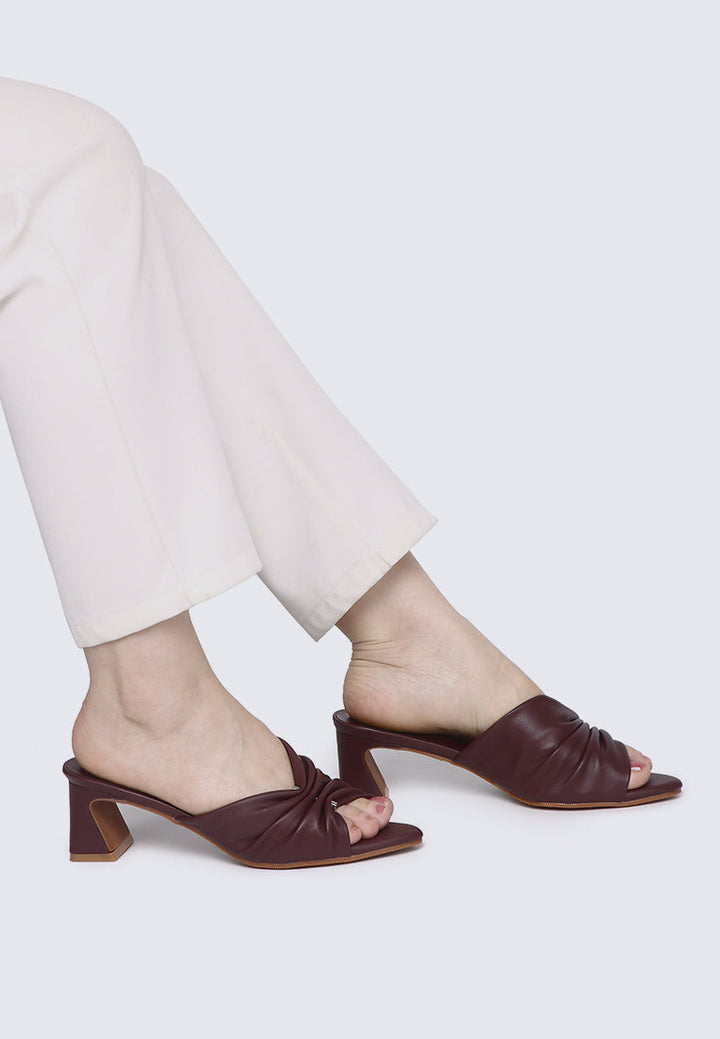 Kailia Comfy Heels In Maroon