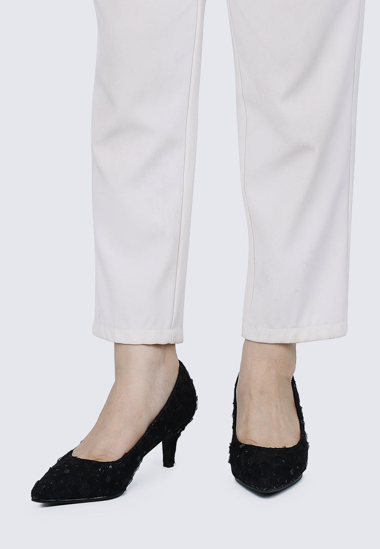 Elara Comfy Pumps In Black