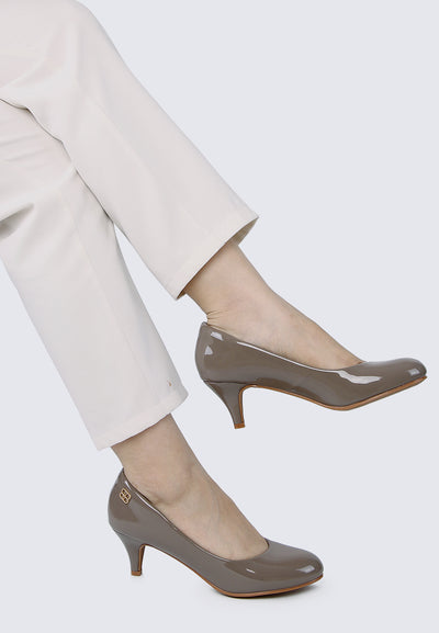 Cindy WideFit Comfy Pumps In Taupe