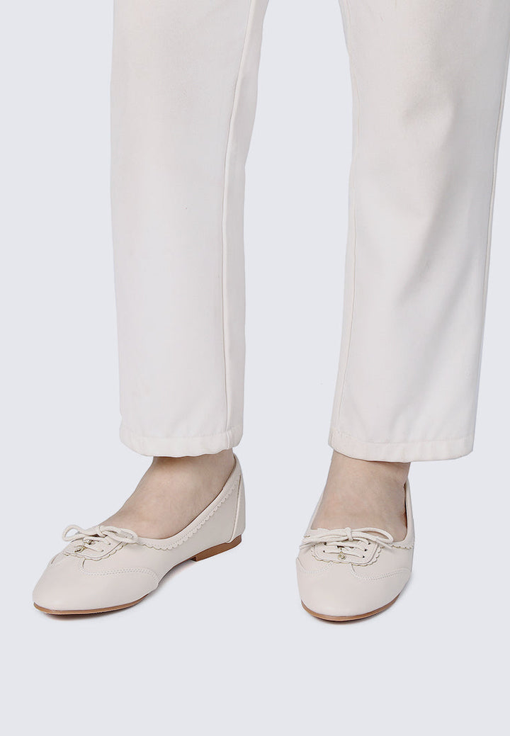 Bellamy Comfy Ballerina In Beige