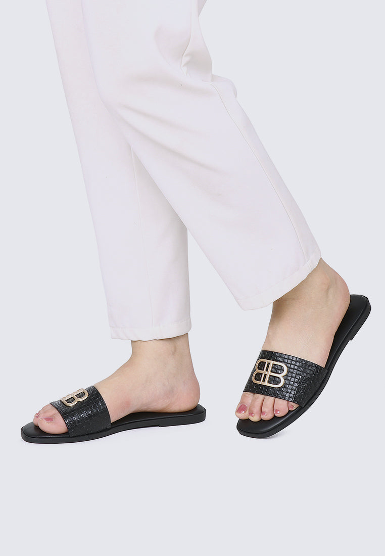 Ines Comfy Sandals In Black