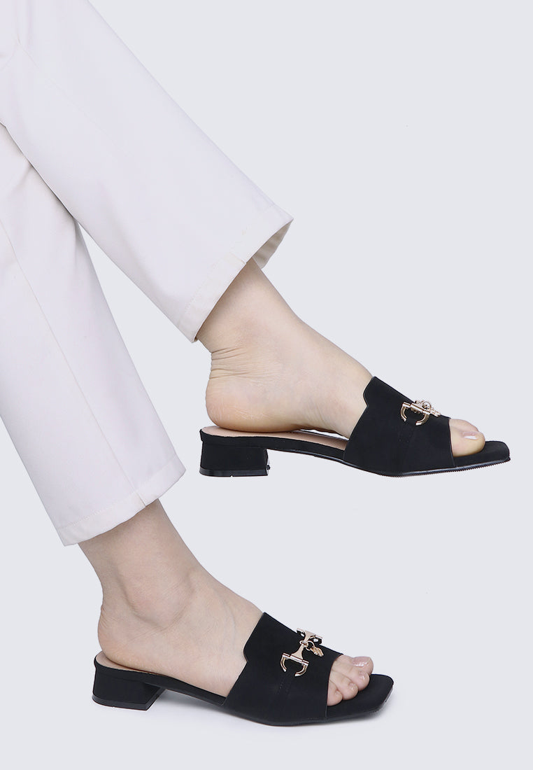 Ebony Comfy Sandals In Black