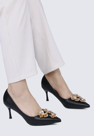 Camellia Comfy Pumps In Black