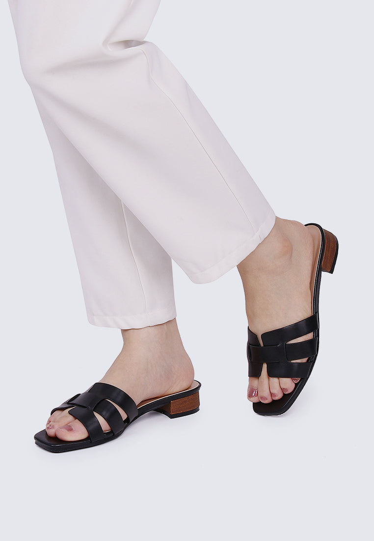 Isla Comfy Sandals In Black