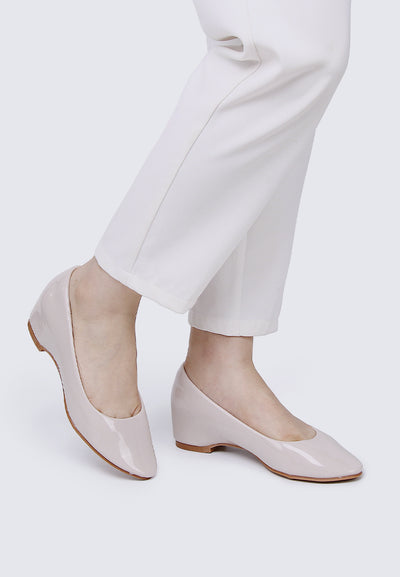 Helene WideFit Comfy Pumps In Beige