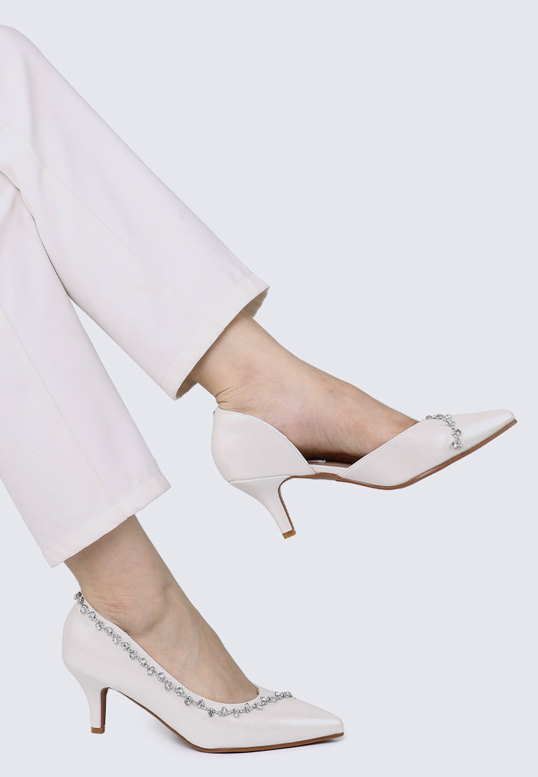 Dahlia Comfy Pumps In Ivory