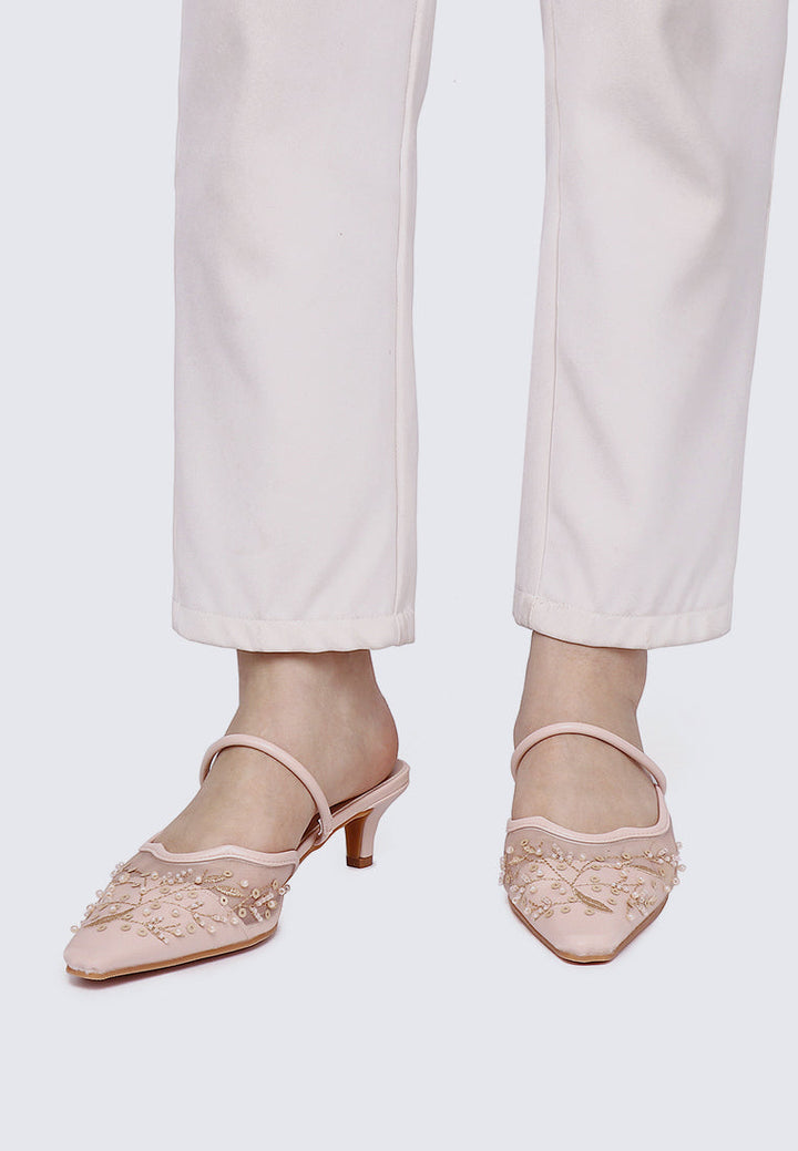Petaline Comfy Heels In Nude Pink