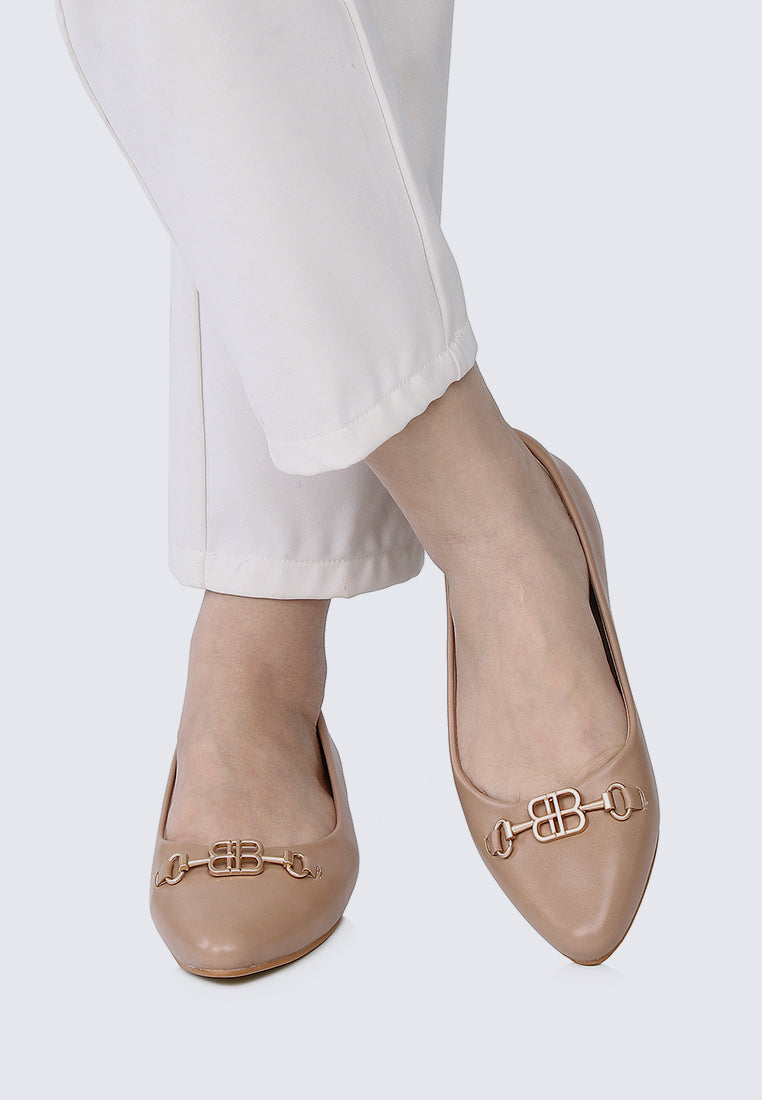 Elisa Comfy Pumps In Almond
