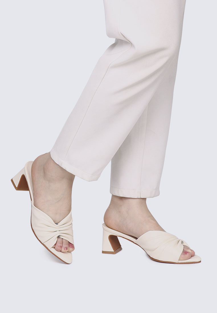 Kailia Comfy Heels In Beige