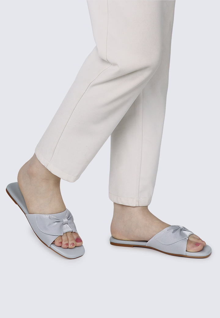 Yurina Comfy Sandals In Light Blue