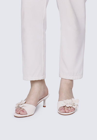 Anneliese Comfy Heels In Beige