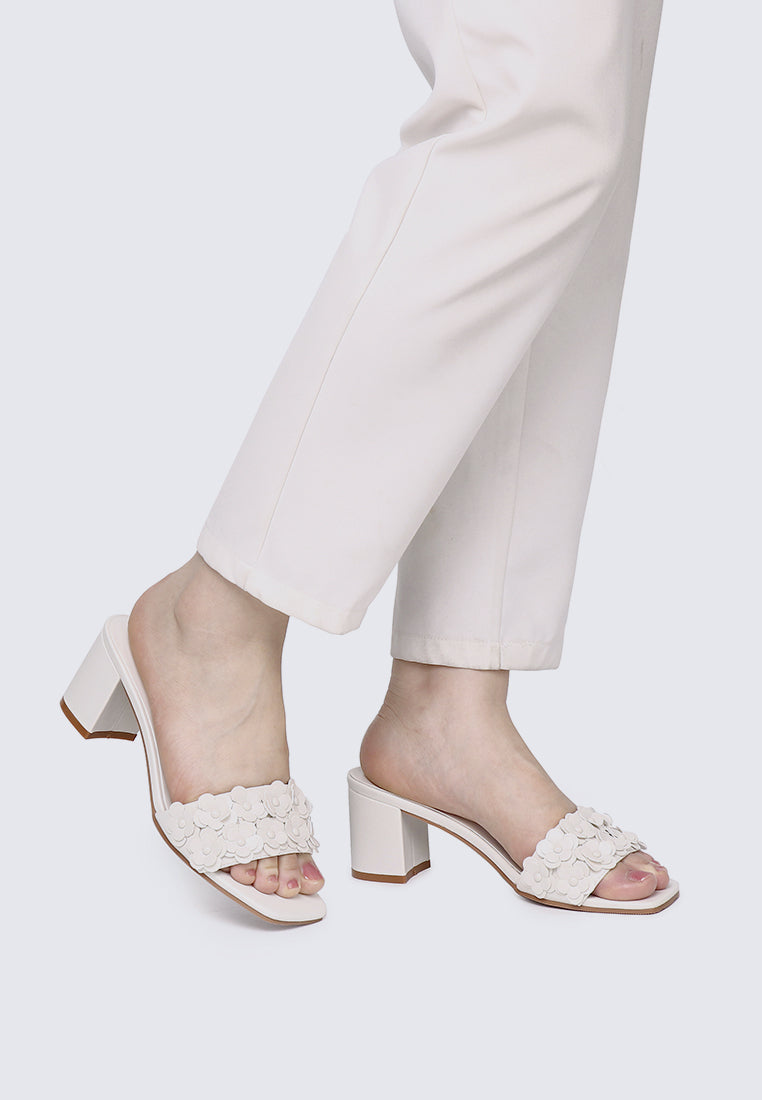 Cyrene Comfy Heels In Off White