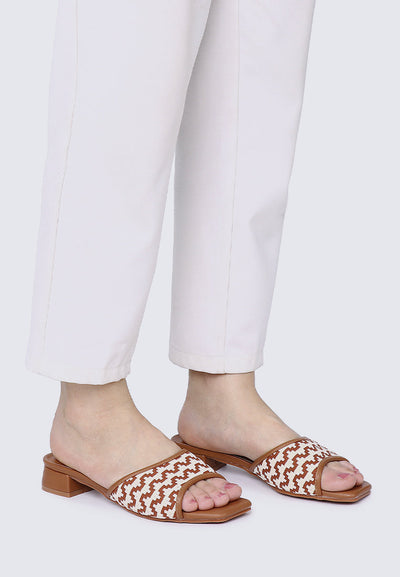 Vee Comfy Sandals In Brown