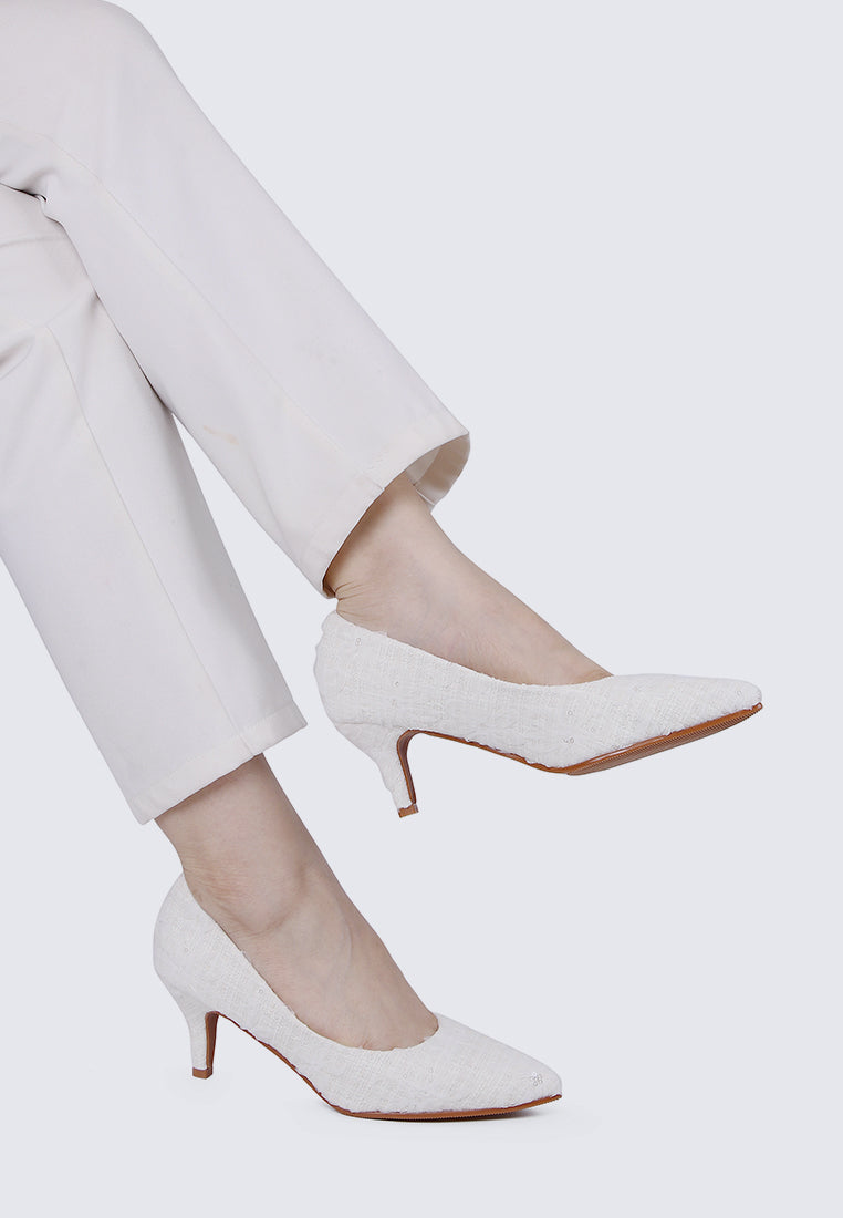 Elara Comfy Pumps In White