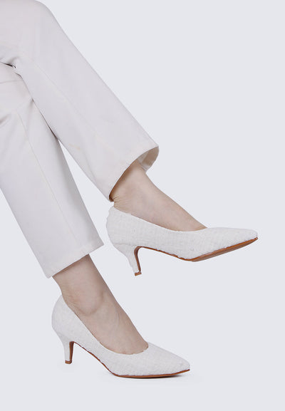 Elara Comfy Pumps In White
