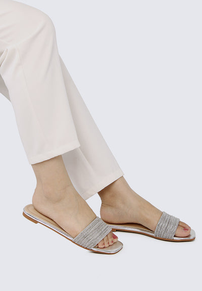 Luz Comfy Sandals In Silver