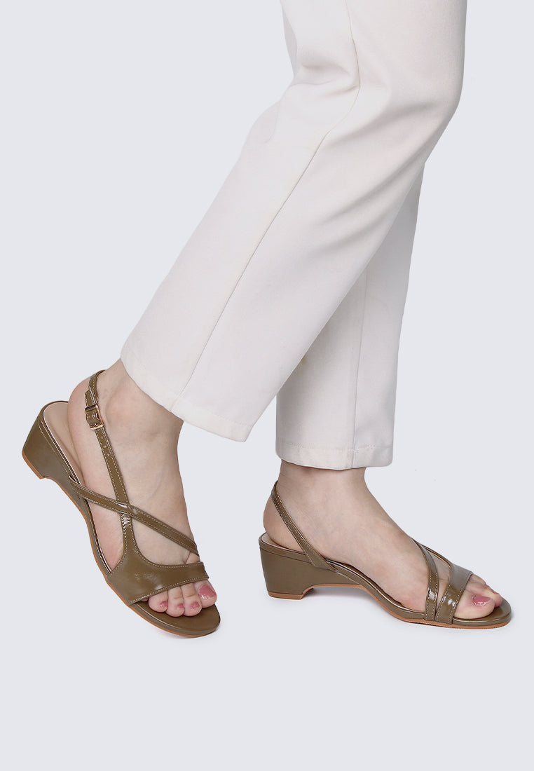 Yeemi Comfy Heels In Taupe
